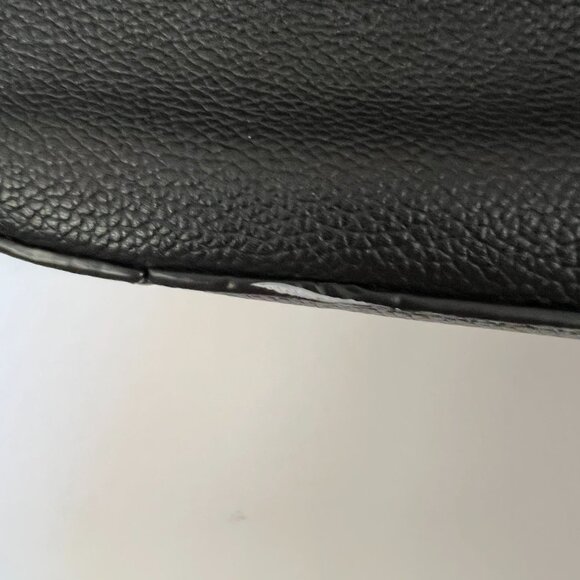 Michael Kors Black Leather Messenger Briefcase With Adjustable Strap & Interior - Picture 2 of 10